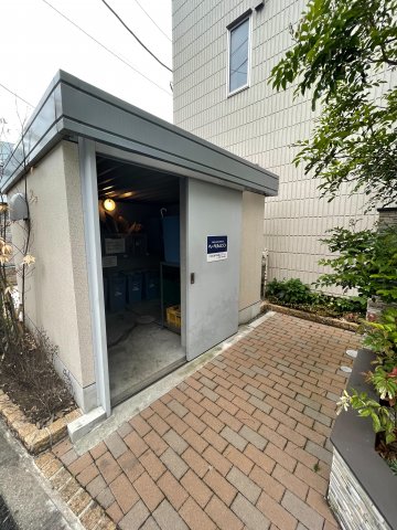 エミネントロータス 4階その他