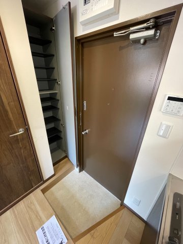 小嶋ビル 3階玄関