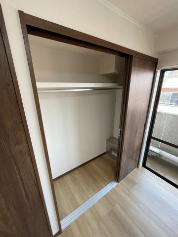 小嶋ビル 3階収納