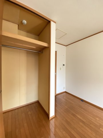 カーサ小豆沢 1階収納