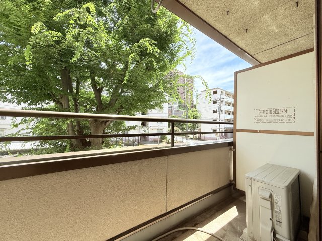 第五志伊ビル 2階バルコニー