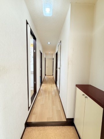 第五志伊ビル 2階玄関