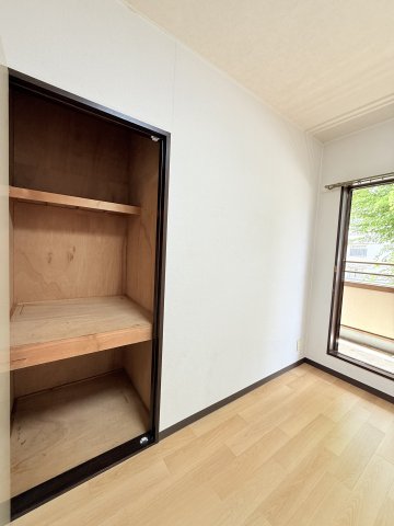 第五志伊ビル 2階収納