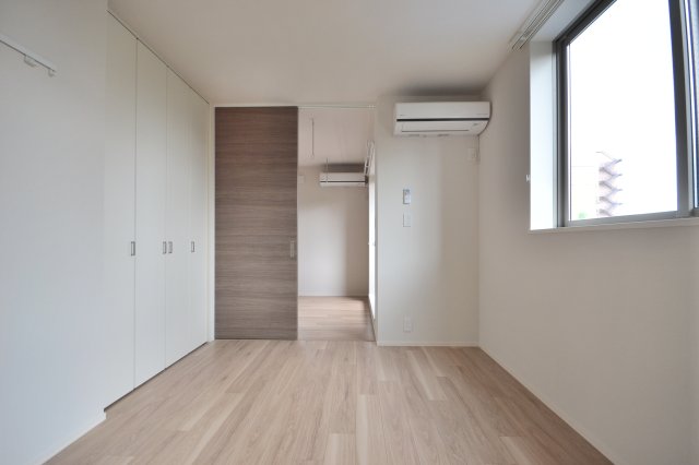 Maison ST 3階寝室
