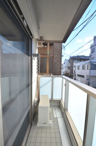 シャーメゾン東坂下 2階バルコニー