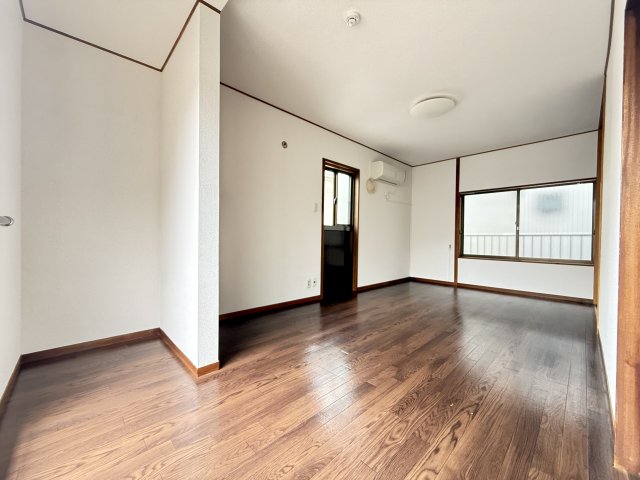 高島平２丁目戸建て 1-2階寝室
