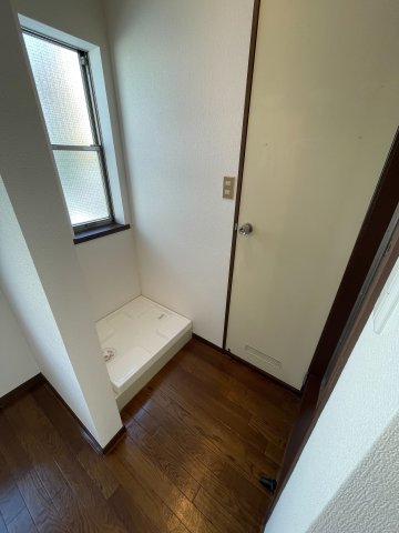 ローズビル 3階その他