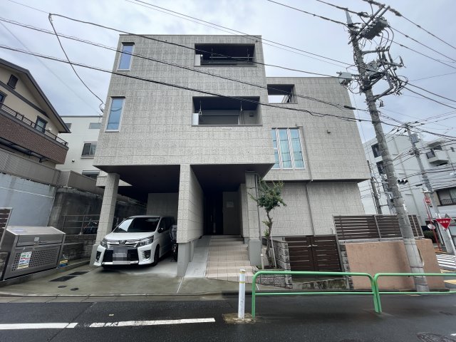 プラム城山 2階外観