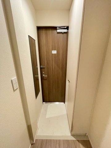 リヴィエール本蓮沼 3階玄関