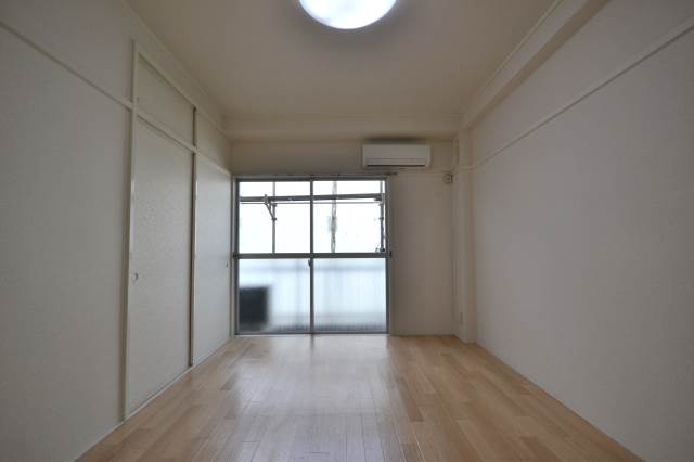 ワタナベビル 3階居間・リビング