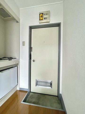 第六タキシマ 2階玄関