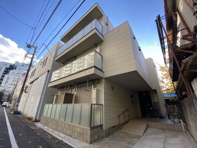 メゾン　エスポワール 1階外観