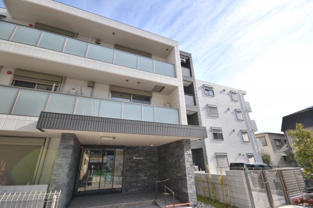 橘RESIDENCE 4階エントランス