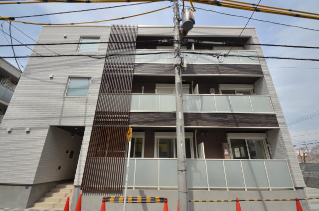 プライム・ワン 1階外観