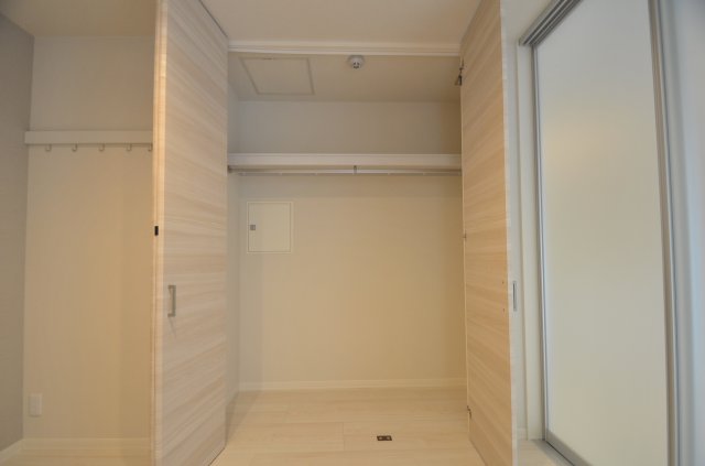 プライム・ワン 1階収納