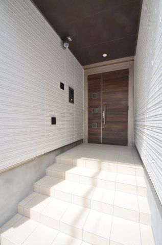 プライム・ワン 1階エントランス