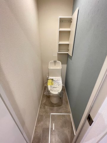 ヴィセーナ 1階トイレ