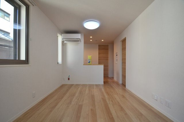 コーラル・シンフォニー 2階居間・リビング