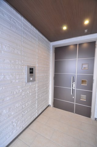 コーラル・シンフォニー 2階エントランス