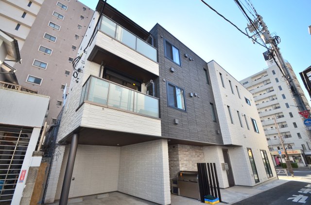 コーラル・シンフォニー 2階外観