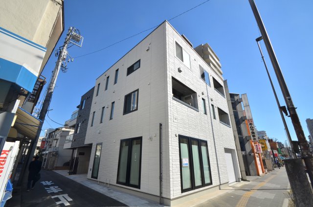 コーラル・シンフォニー 2階外観