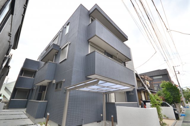 フォレスト 1階外観