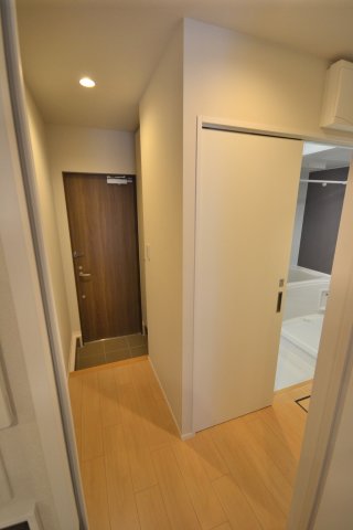 フォレスト 1階玄関