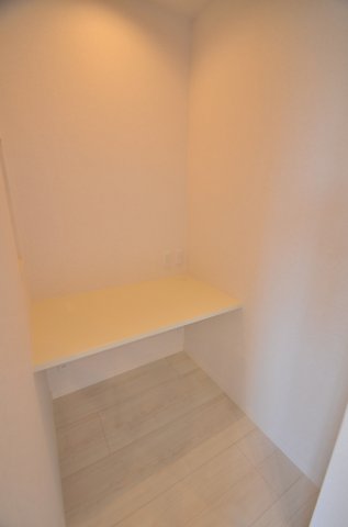 ラヴェニール　テラス 3階その他