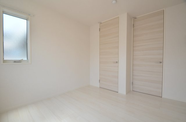 ラヴェニール　テラス 3階洋室