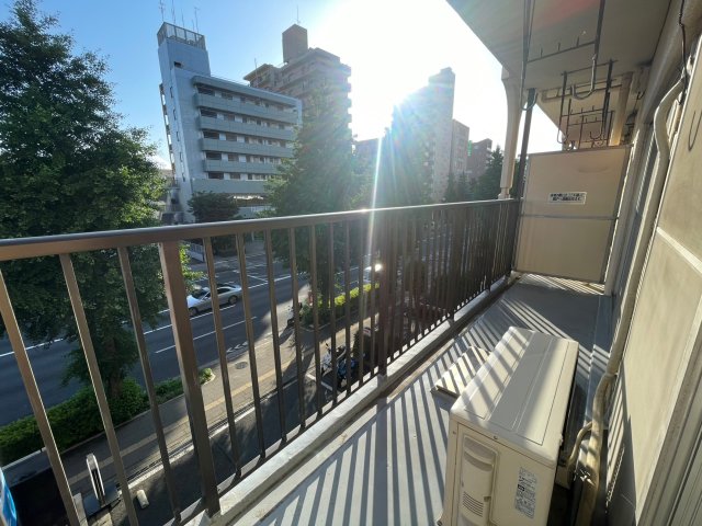 ローズハイツ小豆沢 3階バルコニー