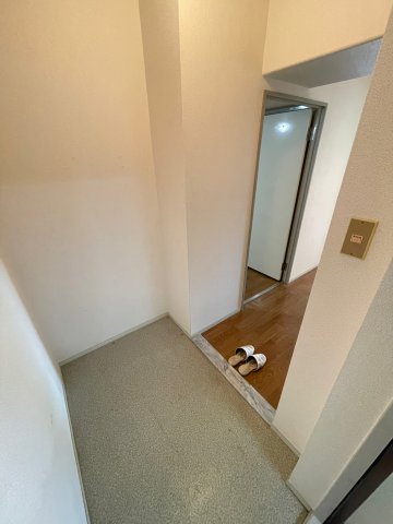 ローズハイツ小豆沢 3階玄関