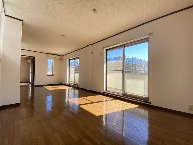 メゾンクレール 3階その他