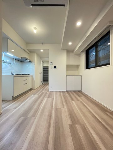 THE CARAMEL CLUTCH 4階居間・リビング