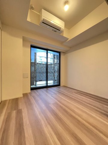 THE CARAMEL CLUTCH 4階寝室