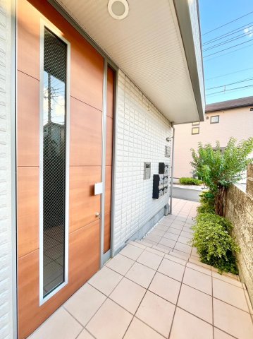 Maison Seiga 3階エントランス