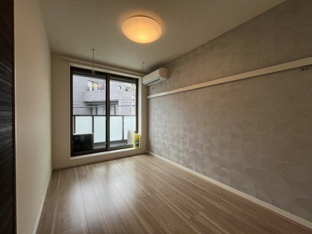 エクラージュ 2階洋室