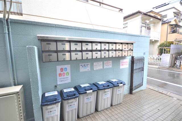 スカイピア蓮根 2階駐車場