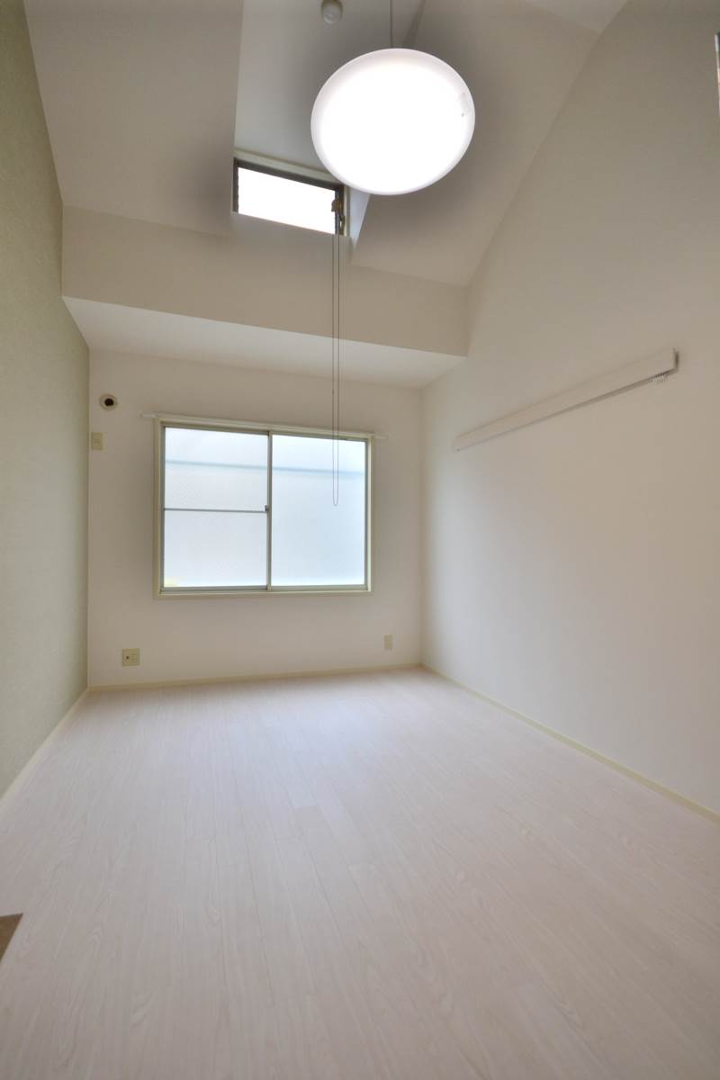 スカイピア蓮根 2階居間・リビング