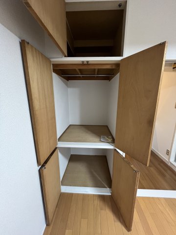 林田ビル 201収納