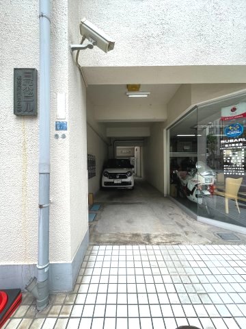 日米ビル 3階エントランス