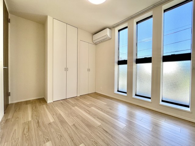 草　錦 2階洋室