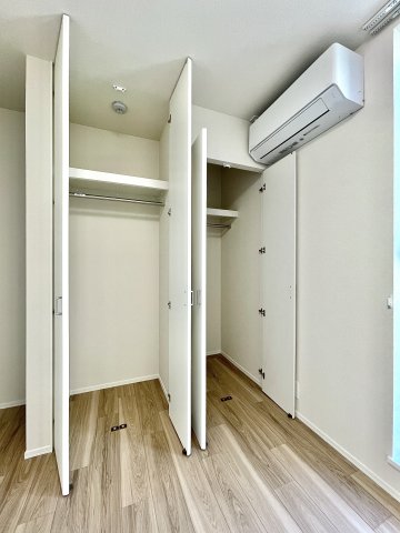 草　錦 2階その他