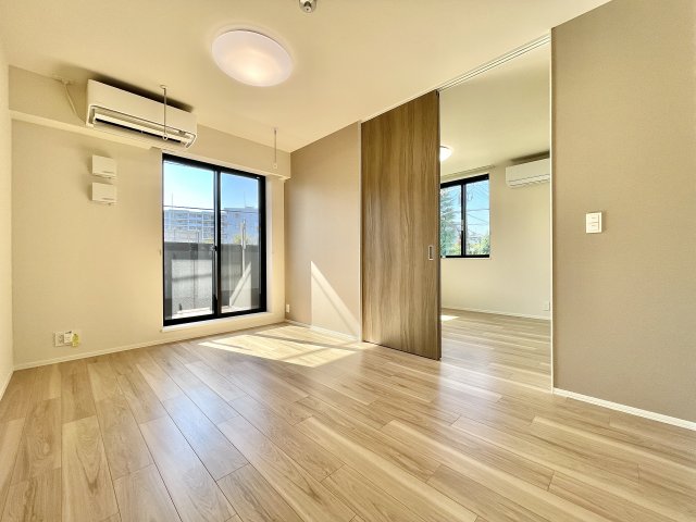 草　錦 2階居間・リビング