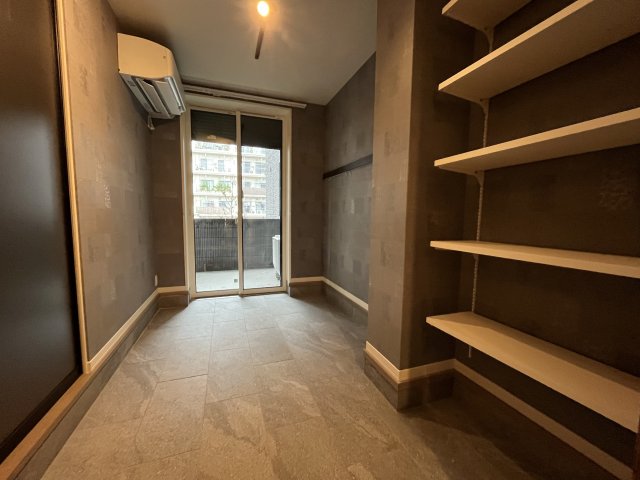 グランド　ヒルズ 1階洋室