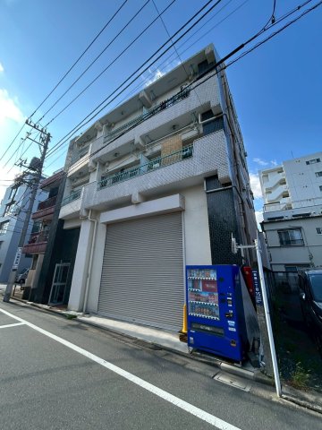 第二シルバーコーポ 3階外観