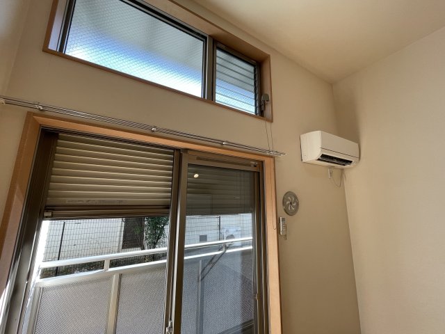 ローズベイ弥生 1階その他