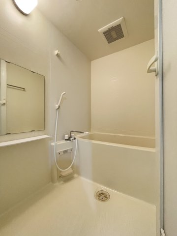 ローズベイ弥生 1階風呂