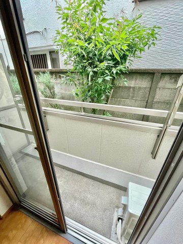 クレッセンド千川 1階バルコニー