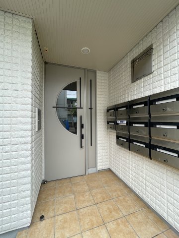 クレッセンド千川 1階エントランス