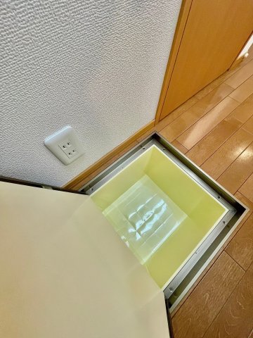 クレッセンド千川 1階その他